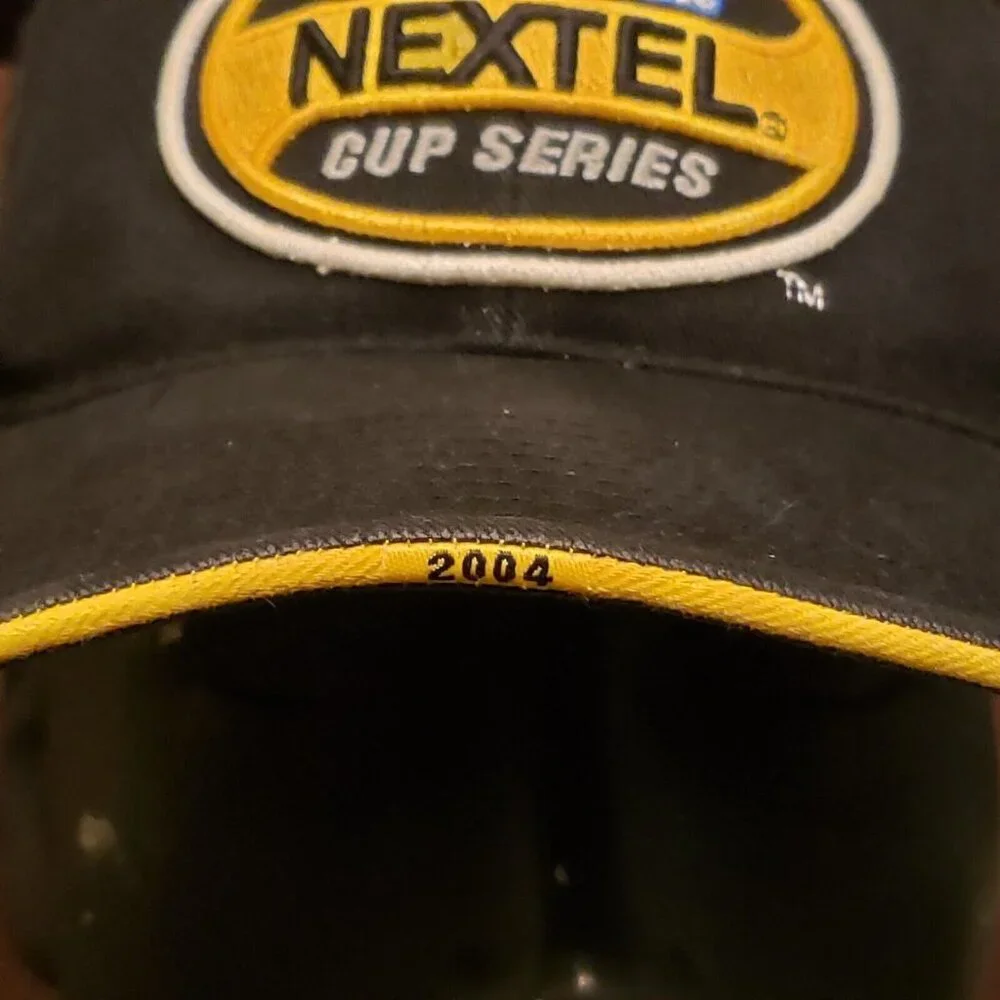 Nascar Nextel Cup Series 2004 Checkered Flag Hat Cap Adjustable One‎ Size Black